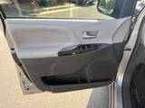 2017 Toyota Sienna - Preview 13