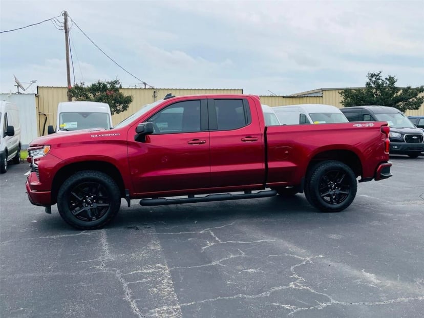 2026 Chevrolet Silverado 1500 - Image 3