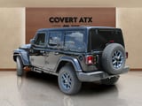 2026 Jeep Wrangler - Preview 3