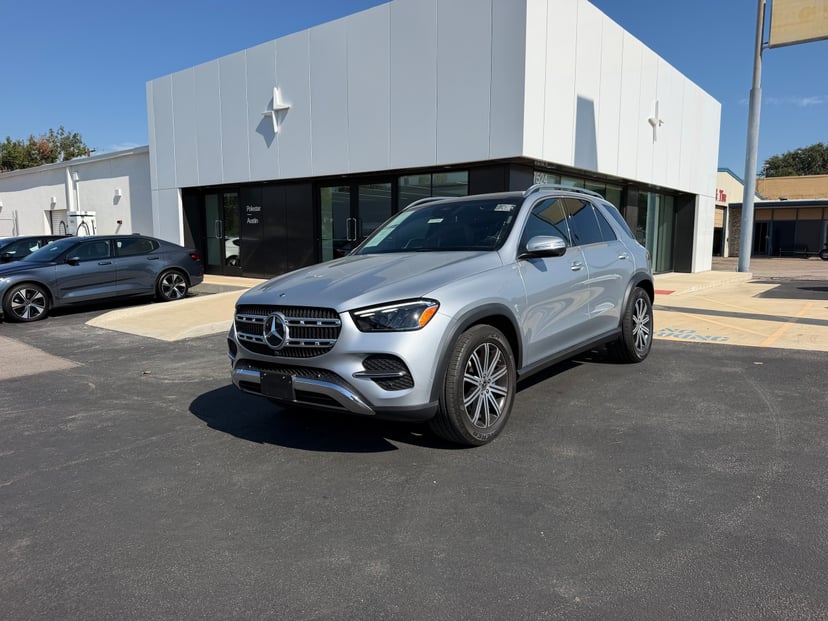 2025 Mercedes-Benz GLE - Image 1