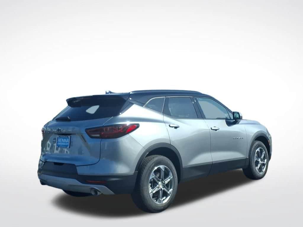2026 Chevrolet Blazer - Image 3