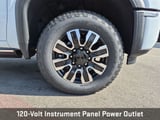 2026 GMC Sierra 2500HD - Preview 13
