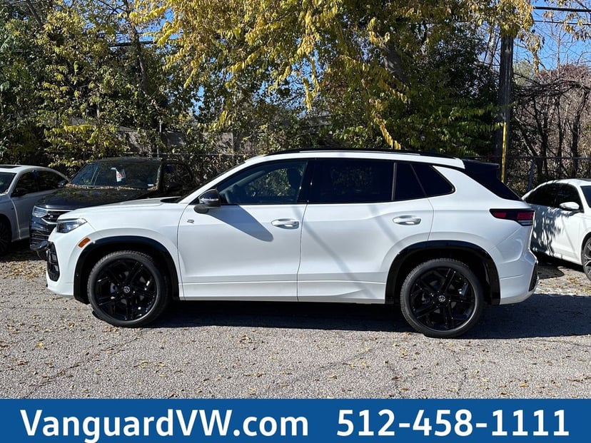 2026 Volkswagen Tiguan - Image 2