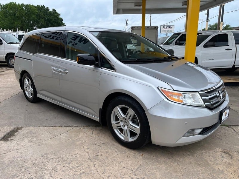 2013 Honda Odyssey - Image 1