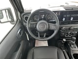 2025 Jeep Gladiator - Preview 10