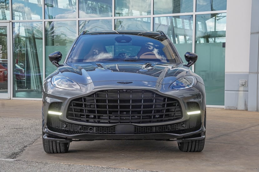 2026 Aston Martin DBX - Image 3