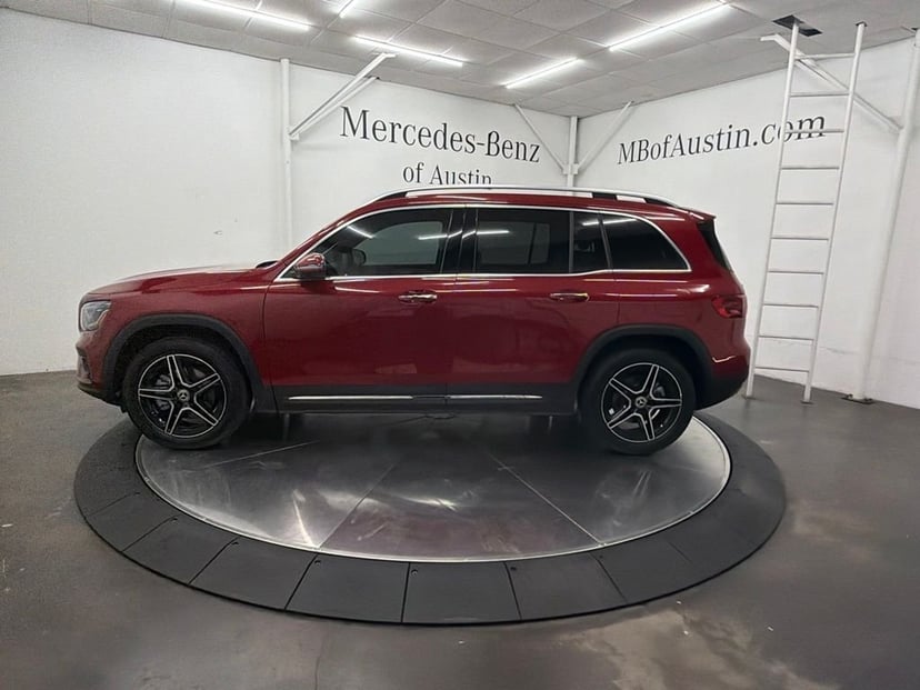 2026 Mercedes-Benz GLB - Image 2