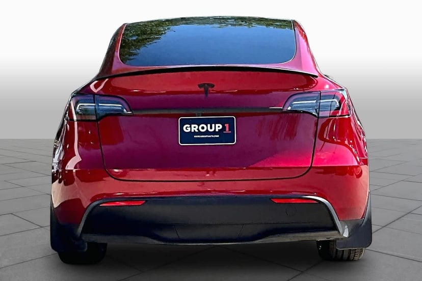 2024 Tesla Model Y - Image 3