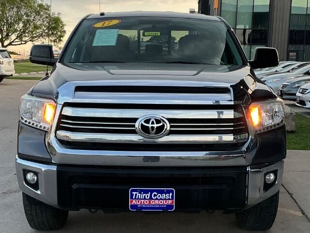 2017 Toyota Tundra - Image 1
