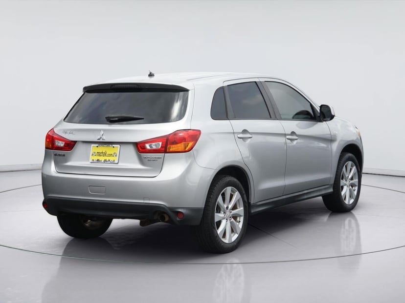 2013 Mitsubishi Outlander Sport - Image 3