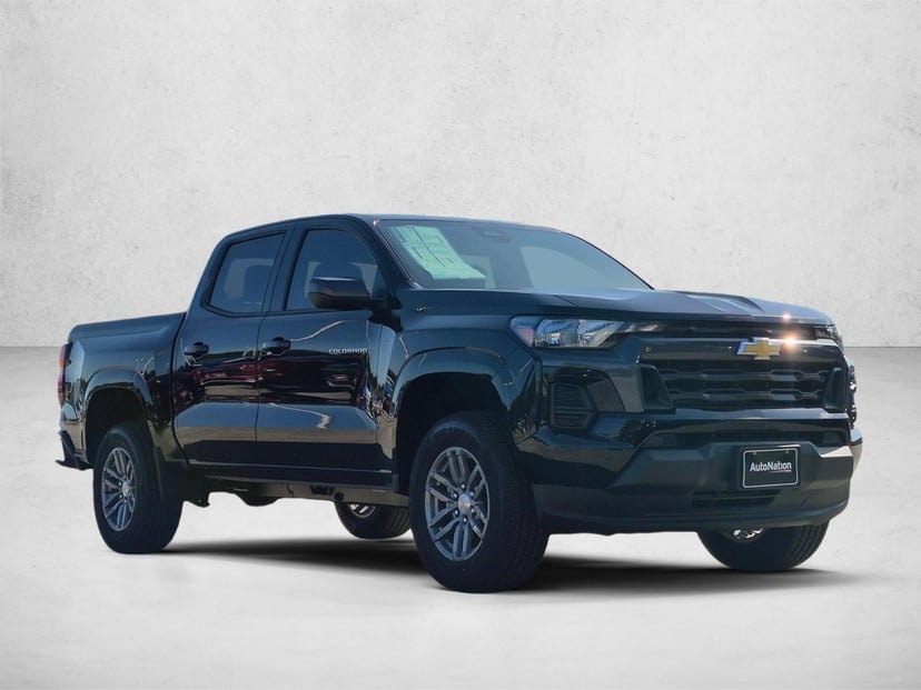 2026 Chevrolet Colorado - Image 3