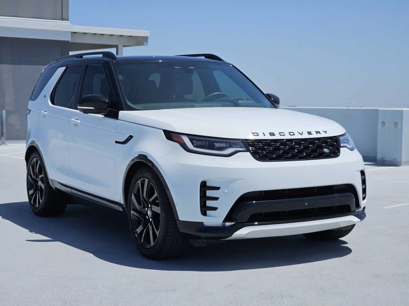 2025 Land Rover Discovery - Image 3