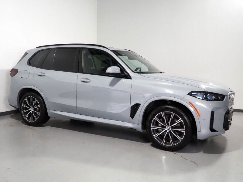 2026 BMW X5 sDrive40i - Image 1