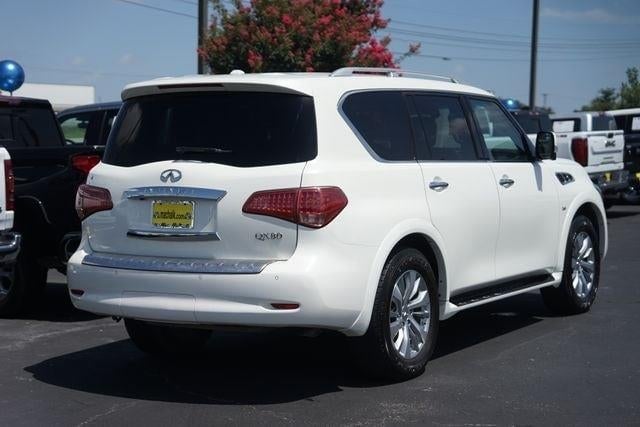 2017 INFINITI QX80 - Image 2