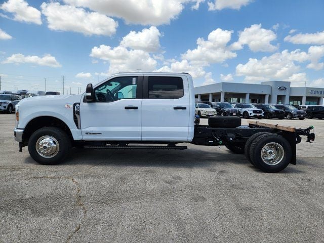 2026 Ford F-350 - Image 3