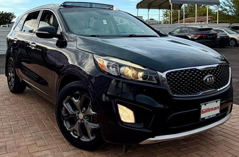 2016 Kia Sorento - Image 1