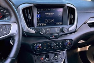 2020 GMC Terrain - Image 3