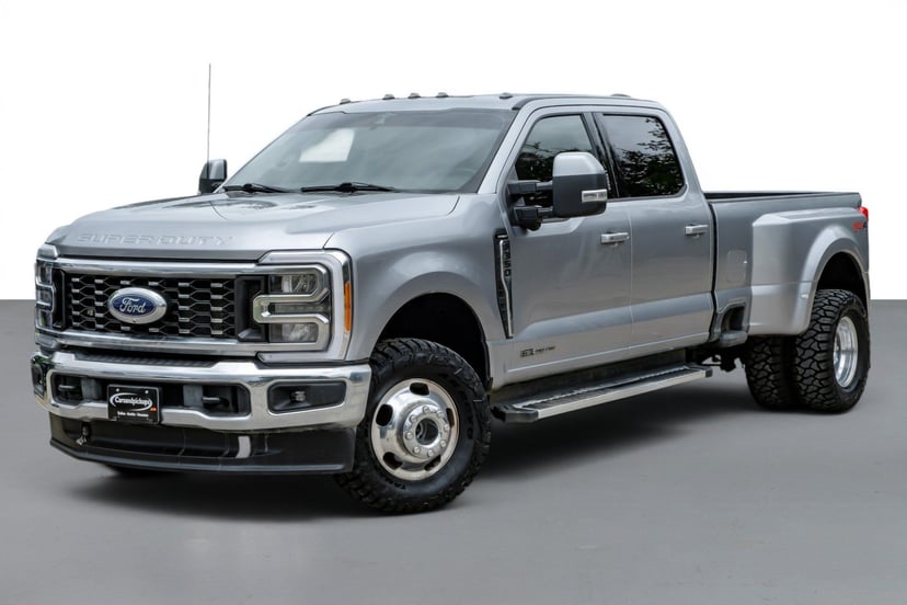 2023 Ford F-350 - Image 2