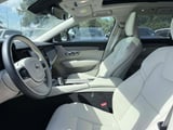 2025 Volvo V90CC - Preview 9