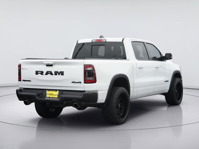 2020 RAM 1500 - Image 3