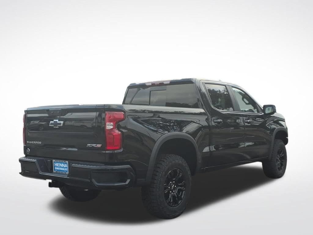 2026 Chevrolet Silverado 1500 - Image 3
