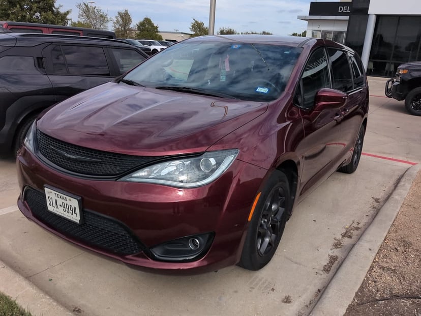 2020 Chrysler Pacifica - Image 1