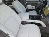 2026 Land Rover Defender - Preview 13