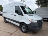 2021 Mercedes-Benz Sprinter - Preview 3