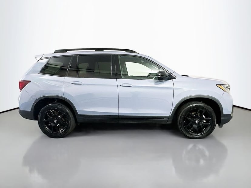 2024 Honda Passport - Image 2