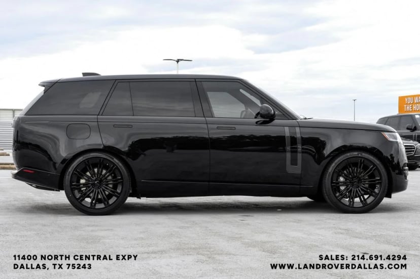 2026 Land Rover Range Rover - Image 2