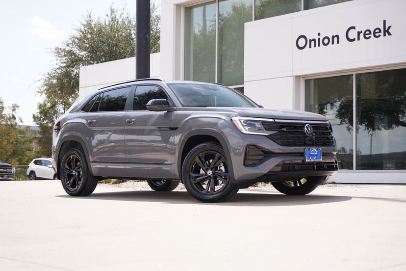 2026 Volkswagen Atlas Cross Sport - Image 1
