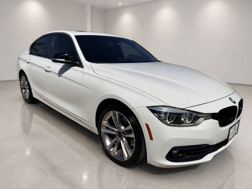 2018 BMW 3 Series - Image 1