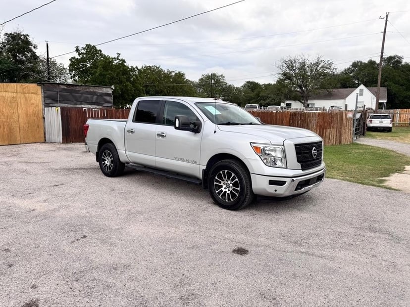 2021 Nissan Titan - Image 1