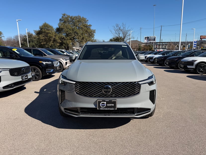 2026 Volvo XC90 - Image 3