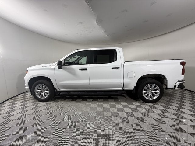 2025 Chevrolet Silverado 1500 - Image 2