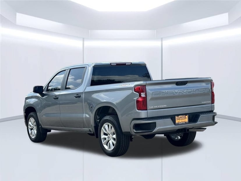2026 Chevrolet Silverado 1500 - Image 2