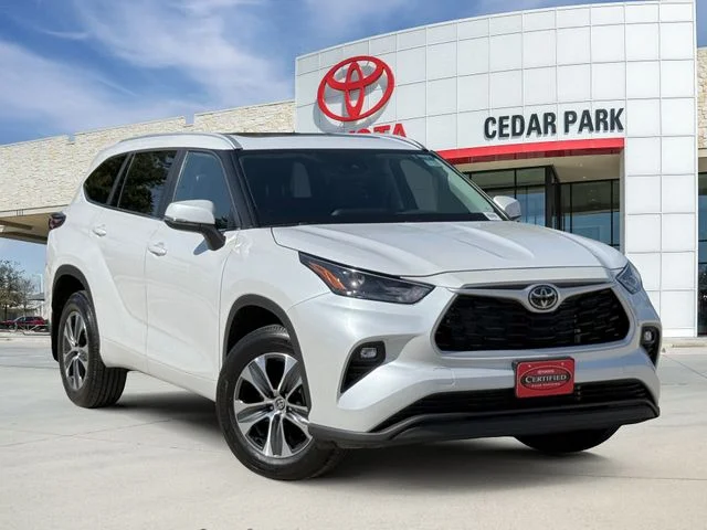 2026 Toyota Highlander - Image 1