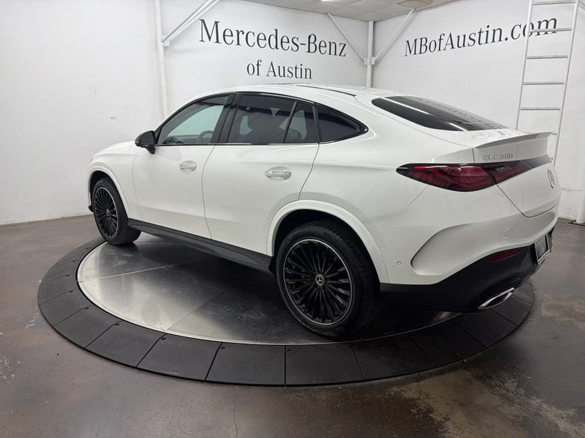 2026 Mercedes-Benz GLC - Image 3