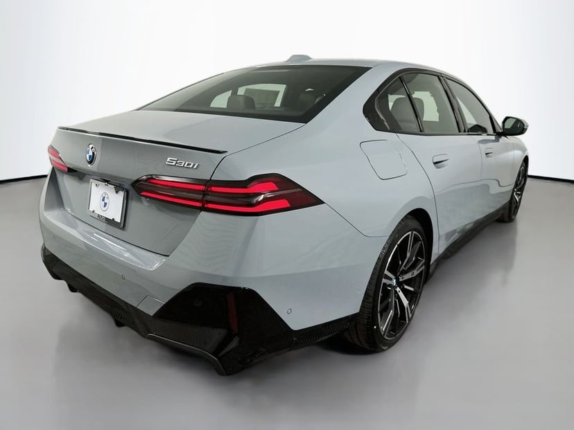 2027 BMW 5-series - Image 2