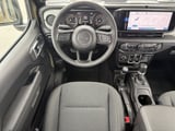 2026 Jeep Gladiator - Preview 13
