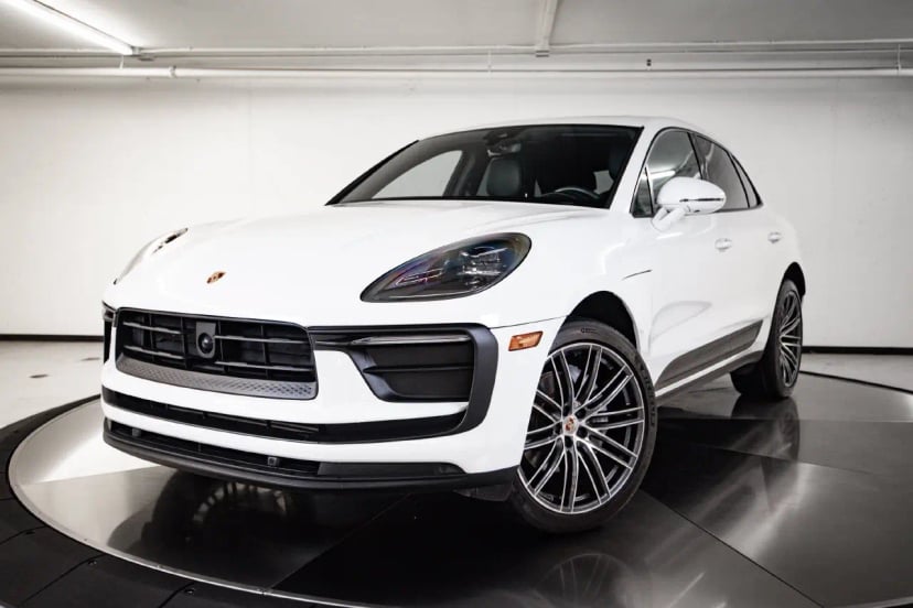 2024 Porsche Macan - Image 1