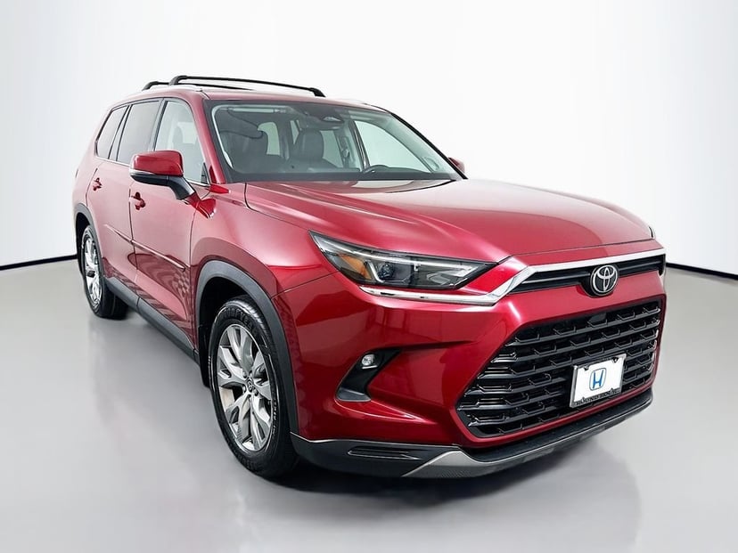 2024 Toyota Grand Highlander - Image 1