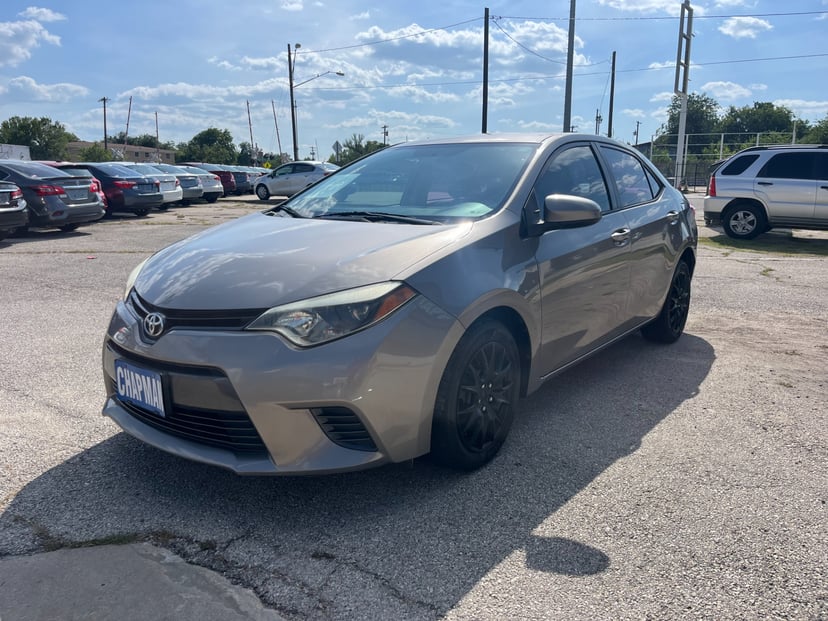 2016 Toyota Corolla - Image 1