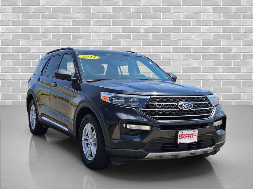 2024 Ford Explorer - Image 2