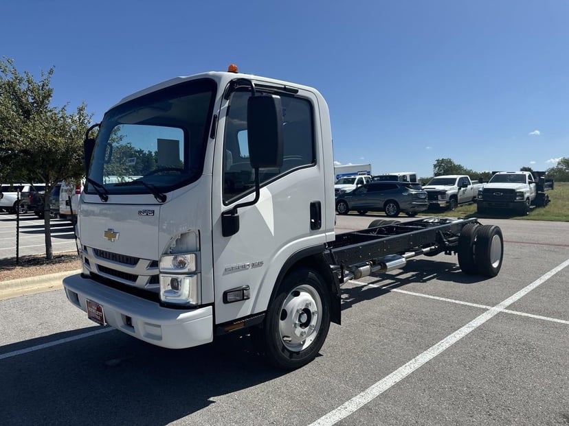 2025 Chevrolet Low Cab Forward - Image 1
