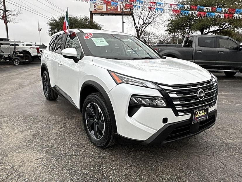 2024 Nissan Rogue - Image 1