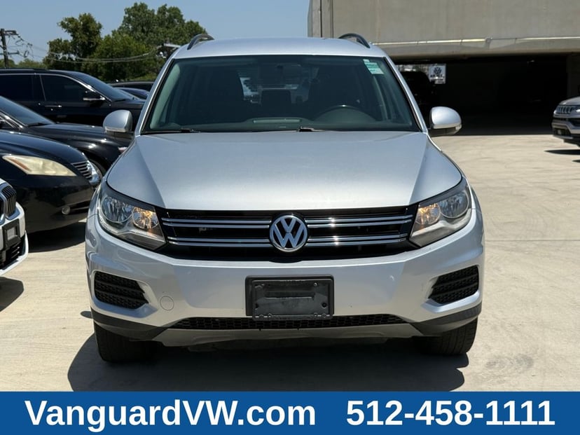 2018 Volkswagen Tiguan - Image 2
