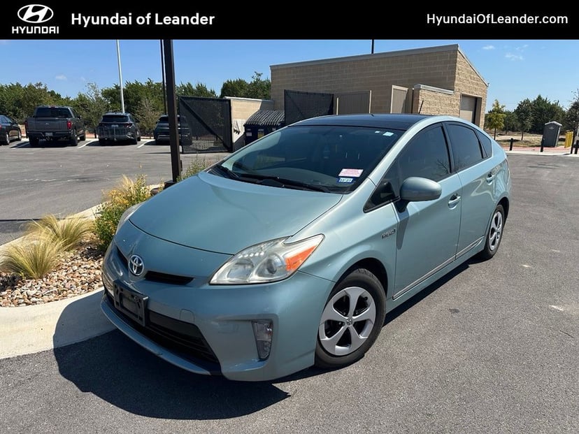 2012 Toyota Prius - Image 2