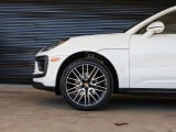 2026 Porsche Macan - Preview 11