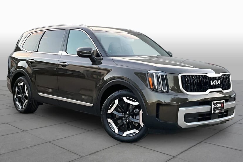 2023 Kia Telluride - Image 1